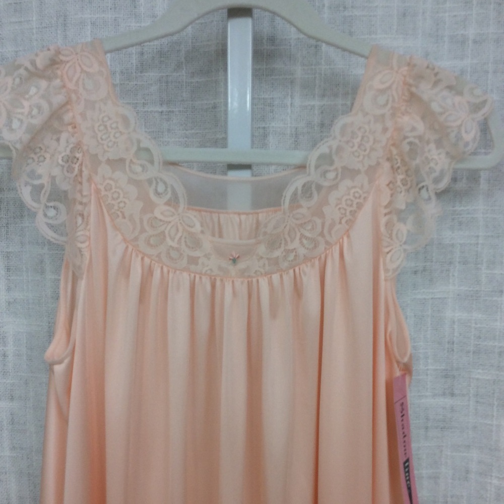 Shadowline Pink Medium Lacey Silky Long Lingerie - Picture 2 of 6